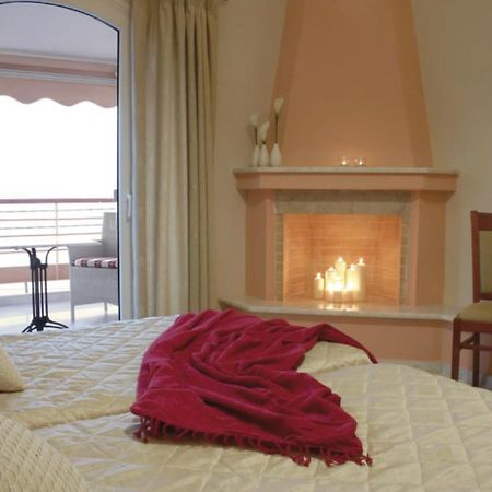 Over Sea Rooms & Villas Лутра-Едіпсу Екстер'єр фото