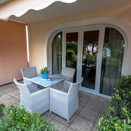Over Sea Rooms & Villas Лутра-Едіпсу Екстер'єр фото