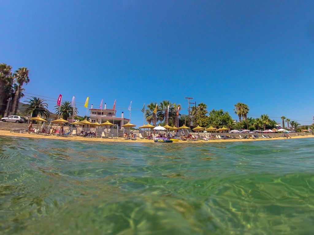 Over Sea Rooms & Villas Лутра-Едіпсу Екстер'єр фото