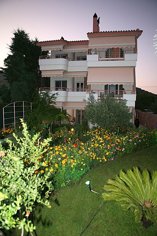 Over Sea Rooms & Villas Лутра-Едіпсу Екстер'єр фото